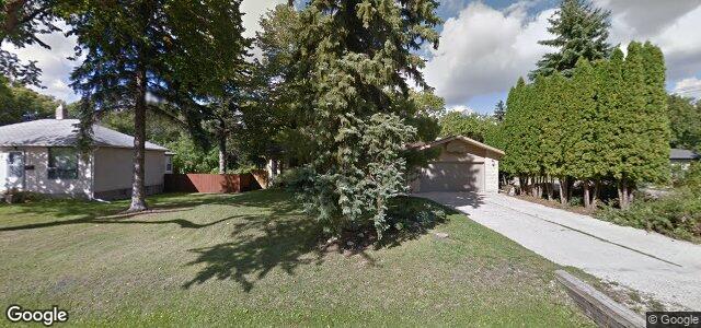 Larawan ng 5 Robindale Road sa Winnipeg, Manitoba