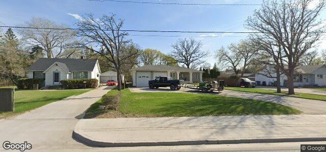 Larawan ng 5400 Roblin Boulevard sa Winnipeg, Manitoba