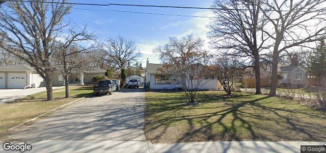Larawan ng 5412 Roblin Boulevard sa Winnipeg, Manitoba