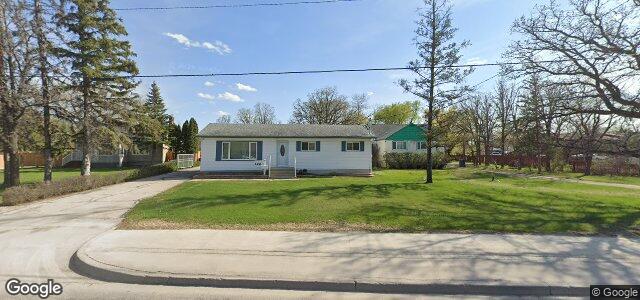 Larawan ng 5424 Roblin Boulevard sa Winnipeg, Manitoba