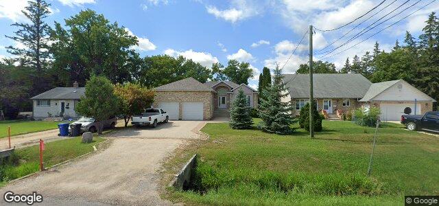 Photo of 562 Harstone Road in Winnipeg, Manitoba