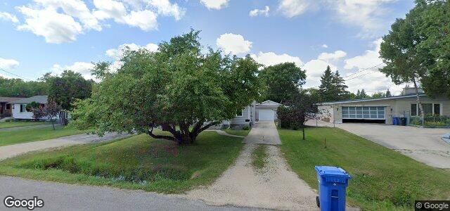 Larawan ng 742 Harstone Road sa Winnipeg, Manitoba