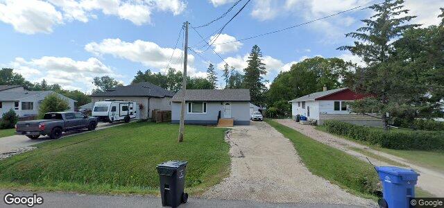 Larawan ng 802 Harstone Road sa Winnipeg, Manitoba