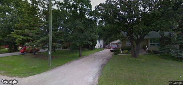 Photo of 90 Robindale Road in Winnipeg, Manitoba