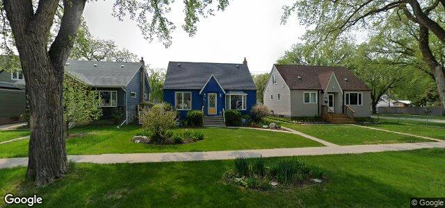 Larawan ng 1002 Warsaw Avenue sa Winnipeg, Manitoba