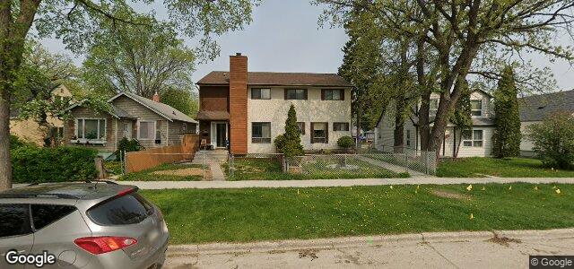 Larawan ng 1003 Lorette Avenue sa Winnipeg, Manitoba