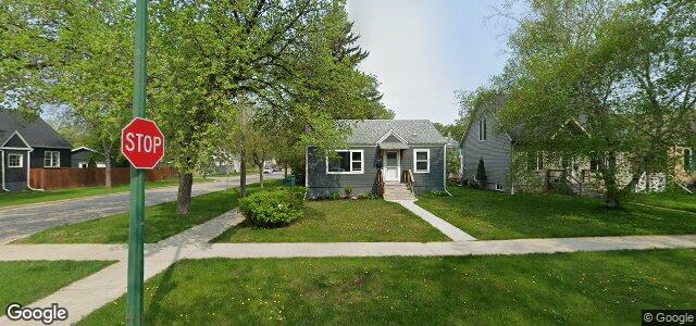 Larawan ng 1005 Warsaw Avenue sa Winnipeg, Manitoba