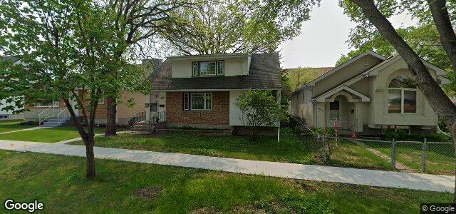 Larawan ng 1014 Lorette Avenue sa Winnipeg, Manitoba