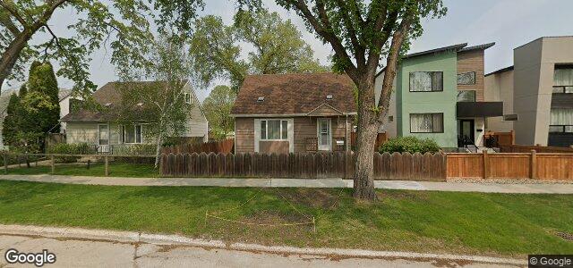 Larawan ng 1031 Lorette Avenue sa Winnipeg, Manitoba