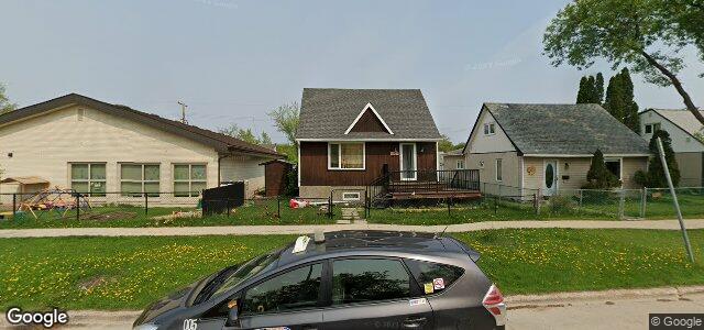 Larawan ng 1055 Lorette Avenue sa Winnipeg, Manitoba