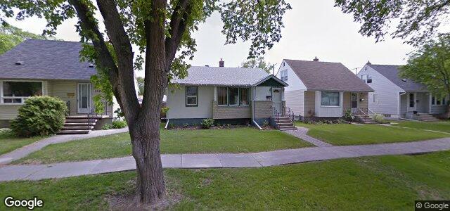 Larawan ng 1084 Warsaw Avenue sa Winnipeg, Manitoba