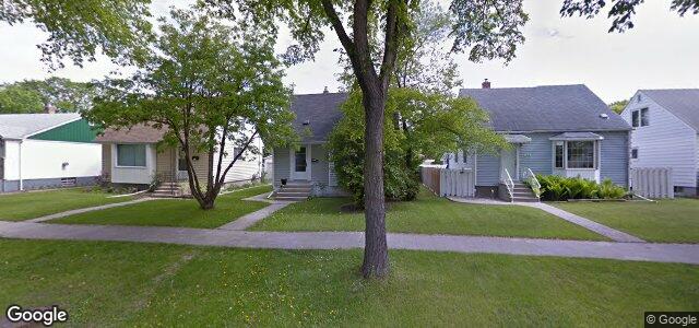 Larawan ng 1092 Warsaw Avenue sa Winnipeg, Manitoba