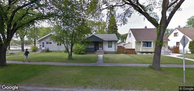 Larawan ng 1099 Warsaw Avenue sa Winnipeg, Manitoba