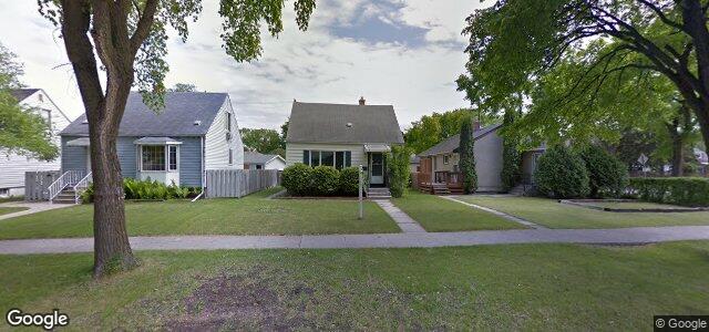 Larawan ng 1100 Warsaw Avenue sa Winnipeg, Manitoba