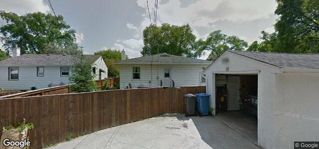 Photo of 1111 Fleet Avenue in Winnipeg, Manitoba