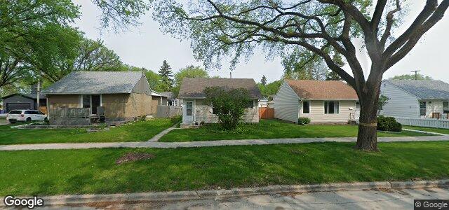 Photo of 1111 Lorette Avenue in Winnipeg, Manitoba