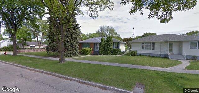 Larawan ng 1116 Warsaw Avenue sa Winnipeg, Manitoba