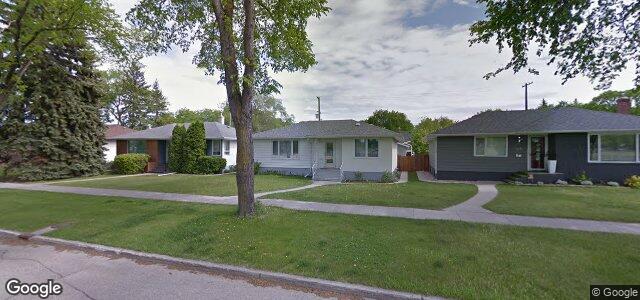 Larawan ng 1120 Warsaw Avenue sa Winnipeg, Manitoba