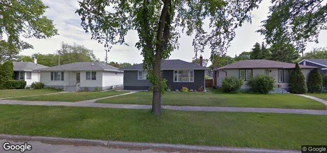 Larawan ng 1124 Warsaw Avenue sa Winnipeg, Manitoba