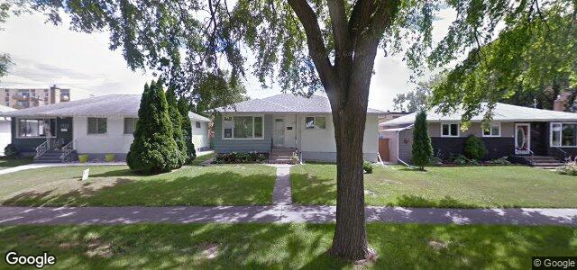 Larawan ng 1126 Lorette Avenue sa Winnipeg, Manitoba