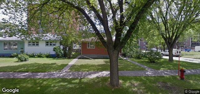 Larawan ng 1154 Lorette Avenue sa Winnipeg, Manitoba