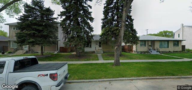 Larawan ng 1203 Lorette Avenue sa Winnipeg, Manitoba