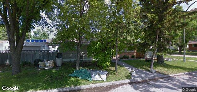 Larawan ng 380 Thurso Street S sa Winnipeg, Manitoba