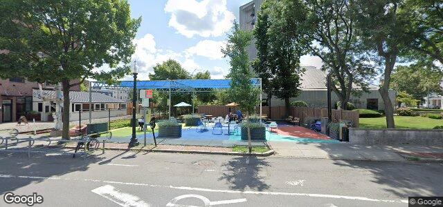 Larawan ng 688 Cambridge Street sa Winnipeg, Manitoba