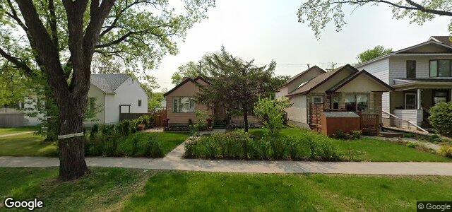 Larawan ng 920 Warsaw Avenue sa Winnipeg, Manitoba