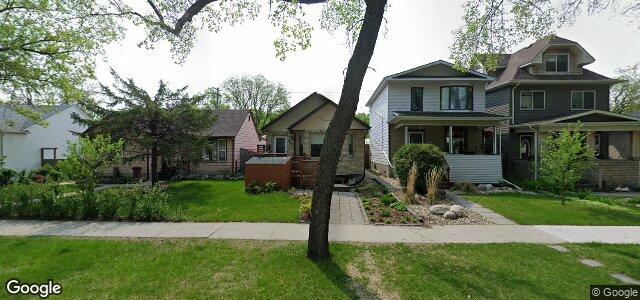 Larawan ng 924 Warsaw Avenue sa Winnipeg, Manitoba