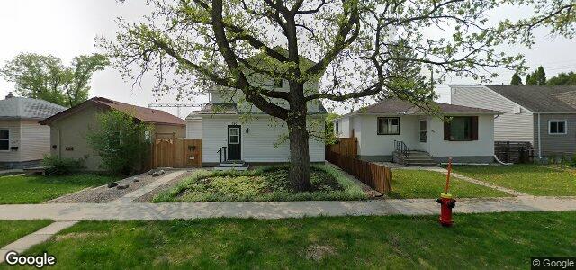 Larawan ng 926 Lorette Avenue sa Winnipeg, Manitoba