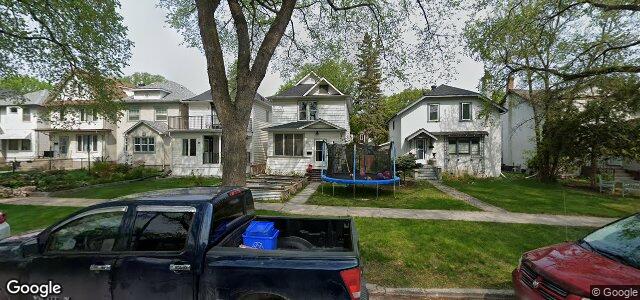 Larawan ng 927 Warsaw Avenue sa Winnipeg, Manitoba