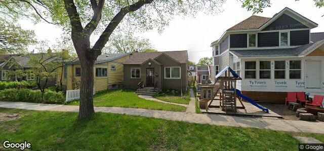 Larawan ng 940 Warsaw Avenue sa Winnipeg, Manitoba
