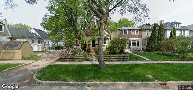 Photo of 943 Warsaw Avenue in Winnipeg, Manitoba