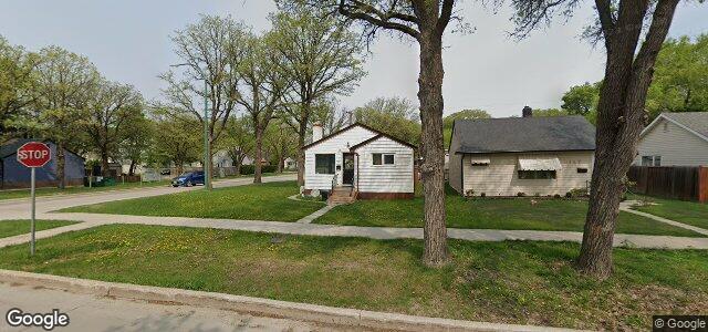 Larawan ng 951 Lorette Avenue sa Winnipeg, Manitoba