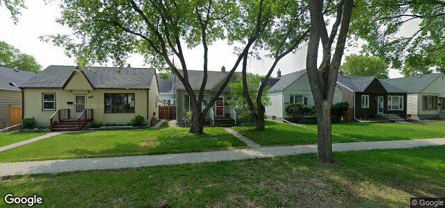 Larawan ng 972 Warsaw Avenue sa Winnipeg, Manitoba