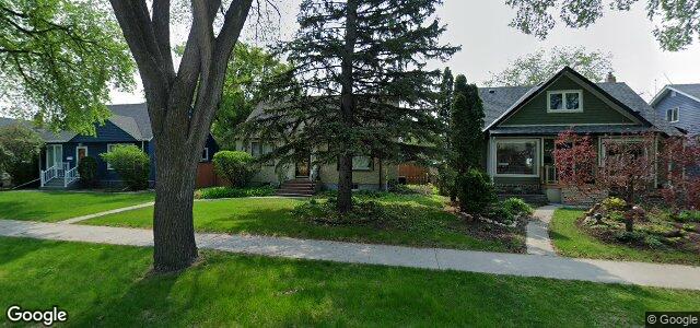 Larawan ng 990 Warsaw Avenue sa Winnipeg, Manitoba