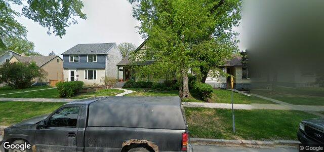 Larawan ng 995 Warsaw Avenue sa Winnipeg, Manitoba
