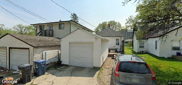 Larawan ng 997 Lorette Avenue sa Winnipeg, Manitoba