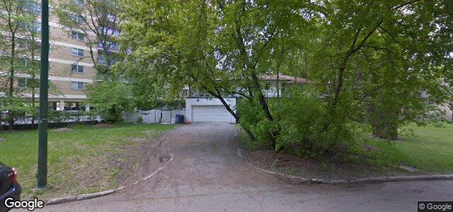 Larawan ng 74 Roslyn Crescent sa Winnipeg, Manitoba