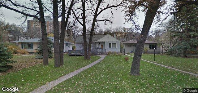 Larawan ng 9 Roslyn Crescent sa Winnipeg, Manitoba