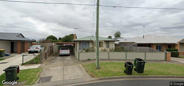 Larawan ng 2 Thrush Street sa Winnipeg, Manitoba