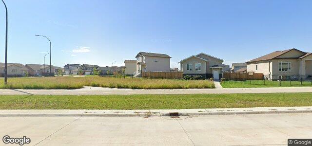 Larawan ng 310 Dr. Jose Rizal Way sa Winnipeg, Manitoba