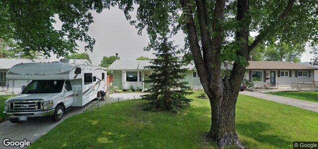 Larawan ng 10 Quiring Bay sa Winnipeg, Manitoba