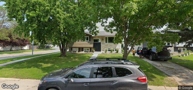 Larawan ng 10 Reinhard Place sa Winnipeg, Manitoba