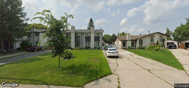 Larawan ng 100 Callum Crescent sa Winnipeg, Manitoba