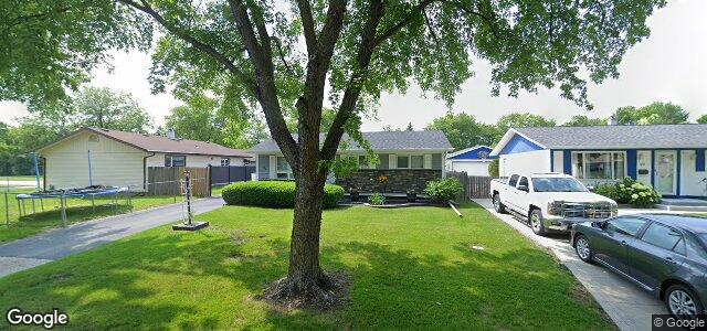 Larawan ng 100 Quiring Bay sa Winnipeg, Manitoba