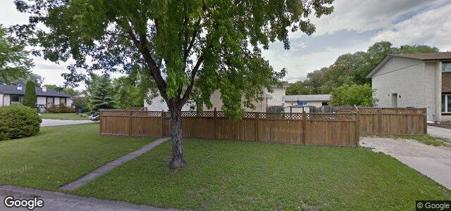 Larawan ng 105 Bret Bay sa Winnipeg, Manitoba