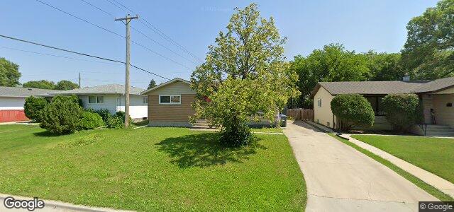 Photo of 105 Broad Bay in Winnipeg, Manitoba