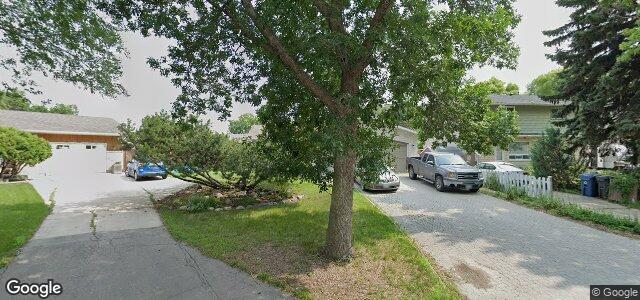 Larawan ng 107 Edelweiss Crescent sa Winnipeg, Manitoba